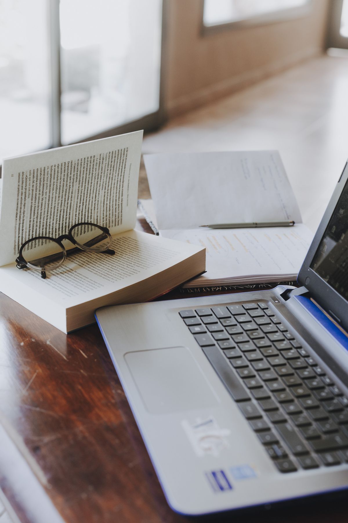 Los artículos de Content Writer te posicionan como experto en tu sector